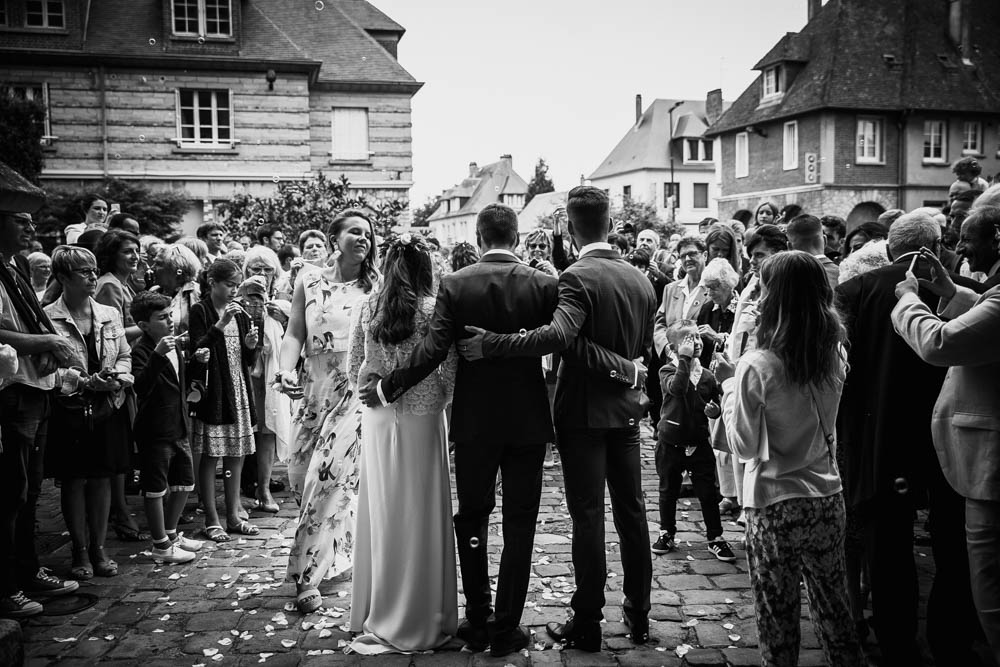 eglise pont l'eveque - calvados - mariage champetre - normandie - photographe mariage eure