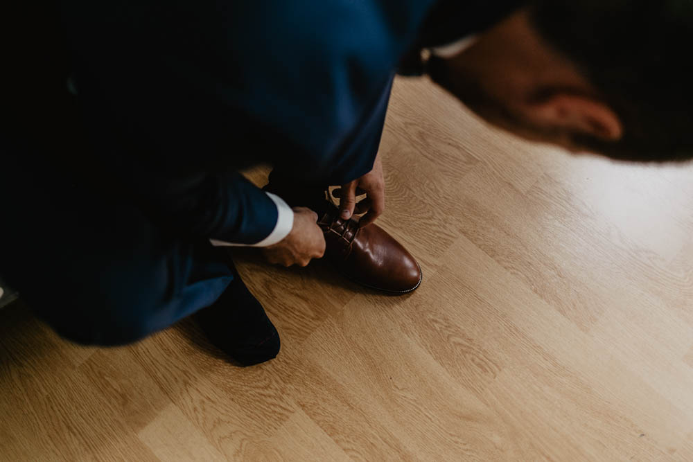 bobbies - chaussures du marié - préparatifs du marié - mariage bohème - normandie