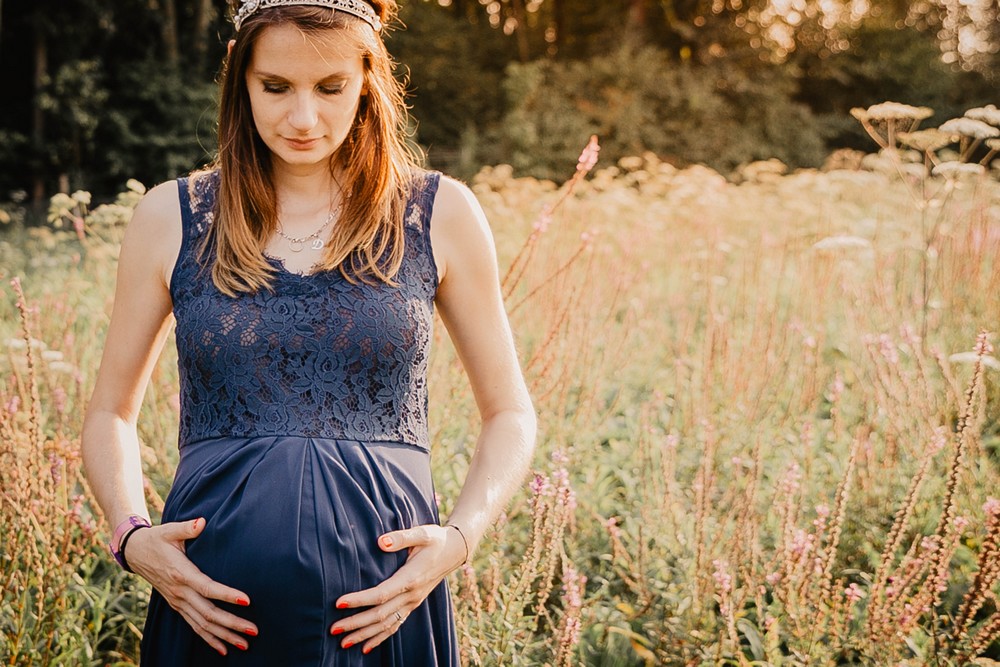 future maman - enceinte - grossesse - photographe eure et loir - verneuil sur avre - chartres - maintenon - 28 - 27 - soleil couchant