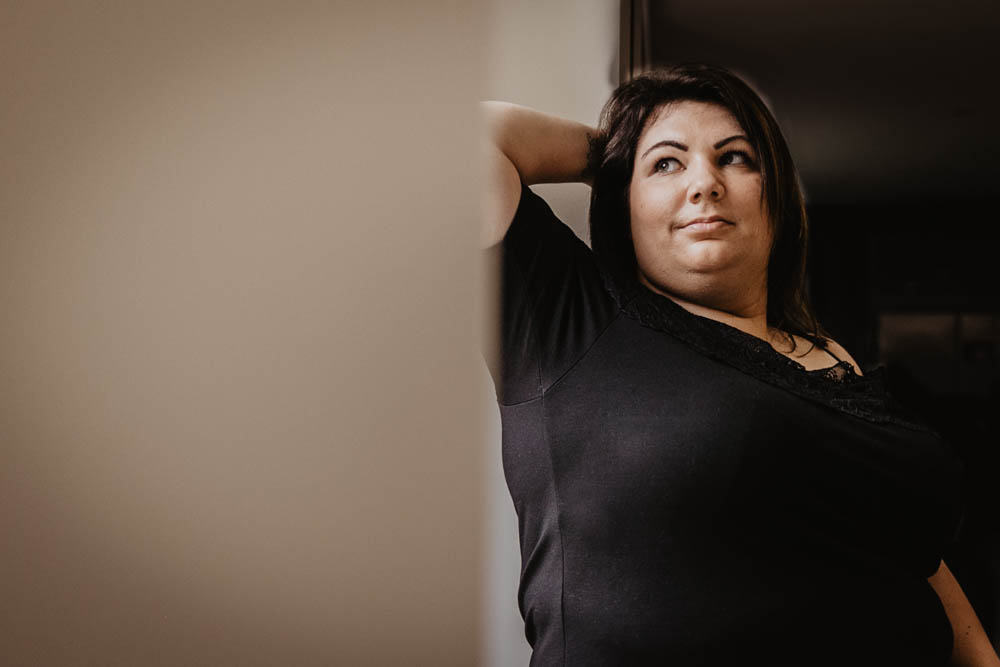 photographe pour femme grosse - femme ronde - pulpeuses - grossophobie - aimer son corps - shooting photo