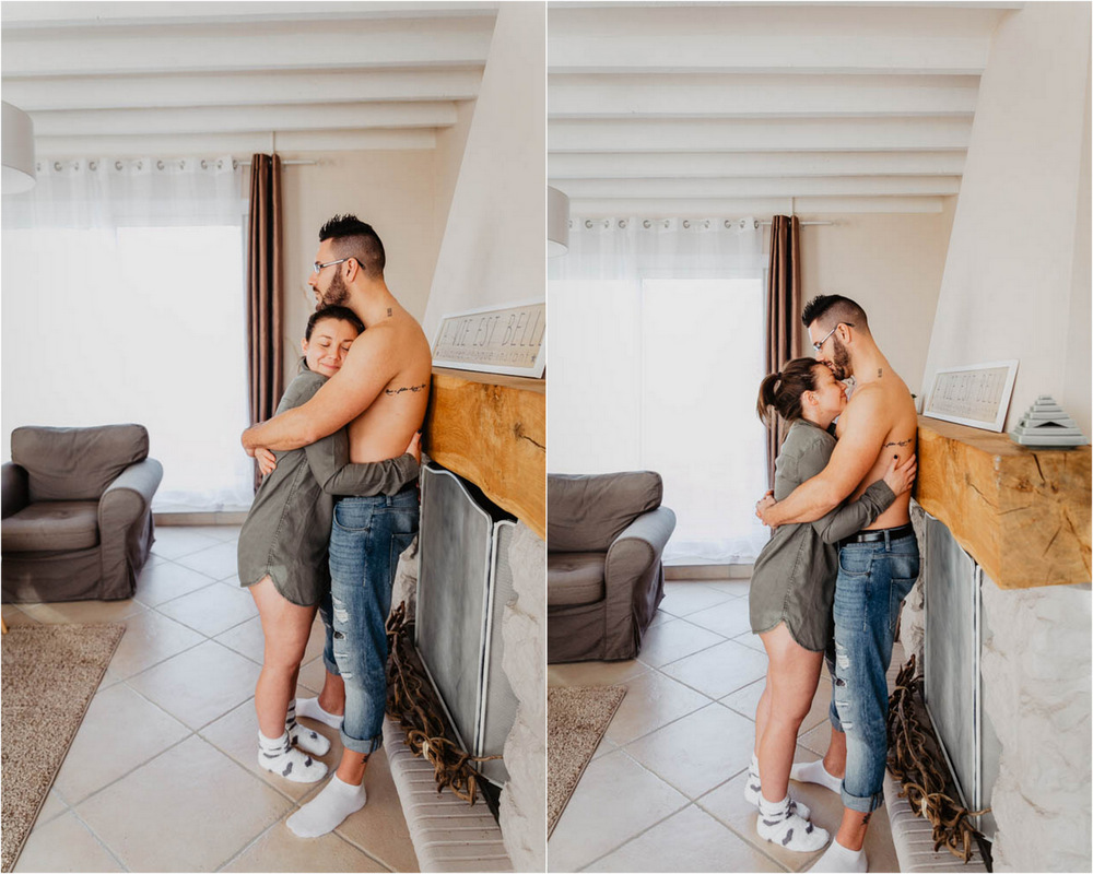couple qui s'enlace - qui s'aime - photographe cocooning - en pyjama