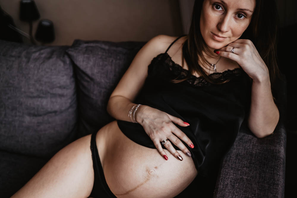 lingerie - photographe grossesse - domicile - boudoir - eure et loir - naturelle - enceinte