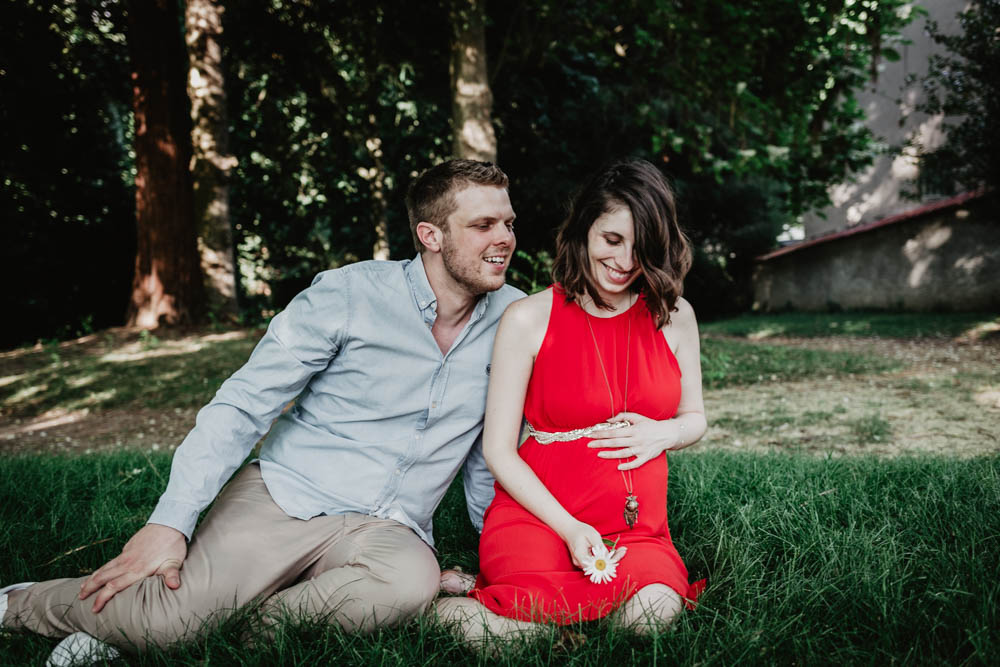 couple de futurs parents - enceinte - photographe chartres - grossesse - eure et loir - evreux - verneuil sur avre - 27 - 61 - champetre
