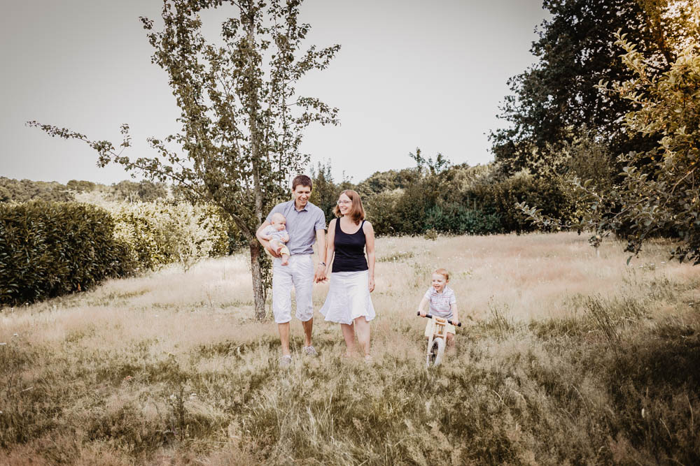 photographe famille - eure et loir - chartres - verneuil sur avre - dreux - photos en famille - shooting photo - à domicile - enfants - nouveau né